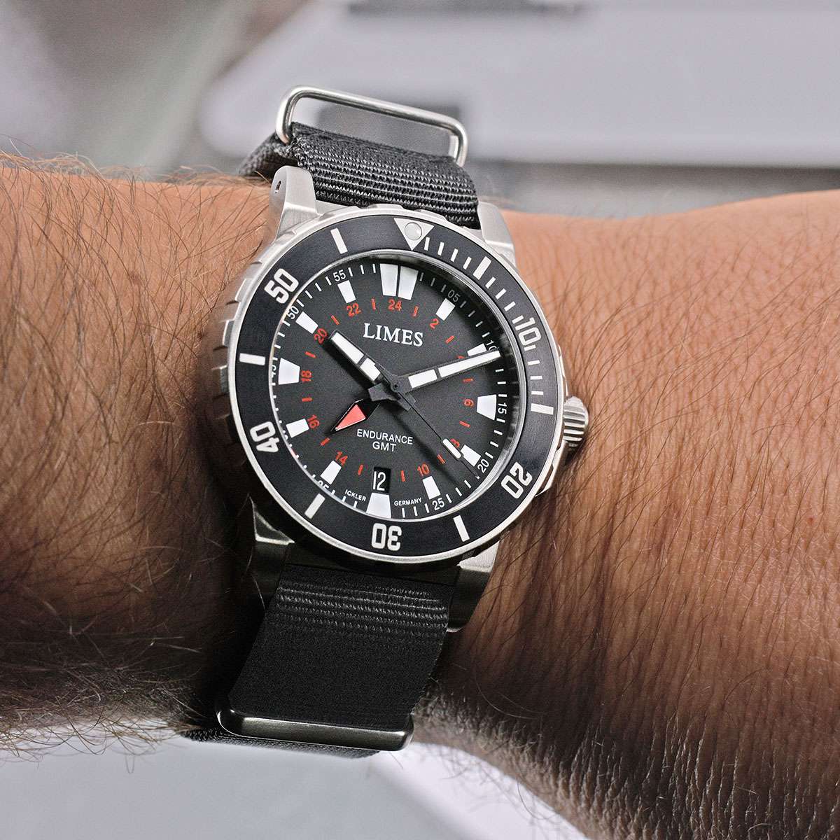 Endurance GMT . BL.R Endurance GMT Diver Limes Mechanical